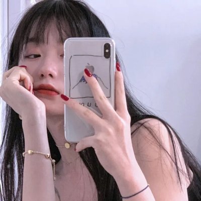 笼中女