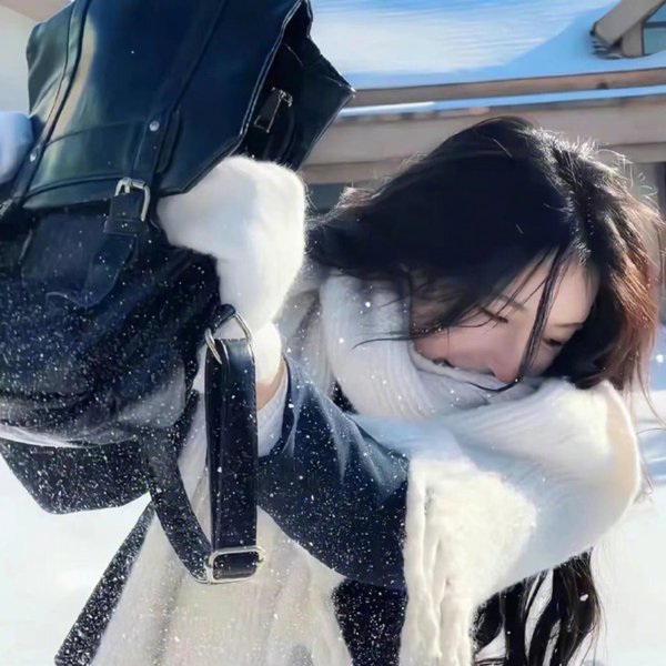 美女和液体人